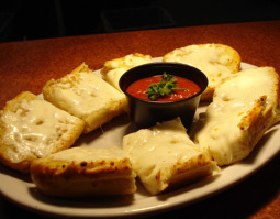 rovalis-Garlic-Cheese-Bread-thumbnail